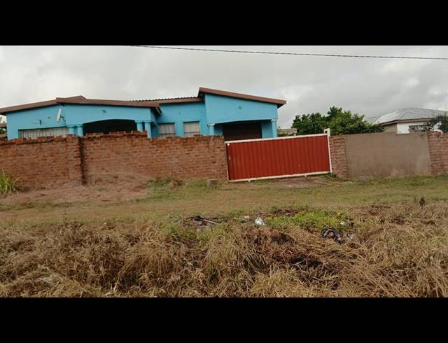 3 BEDROOM HOUSE FOR SALE IN MAKUMEKE